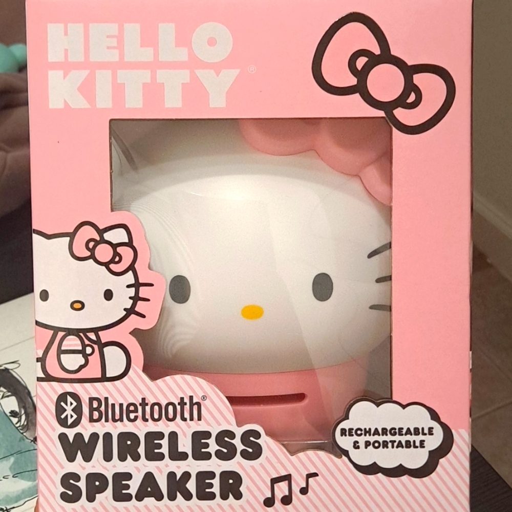 Hello Kitty Bluetooth Wireless Speaker 🔊